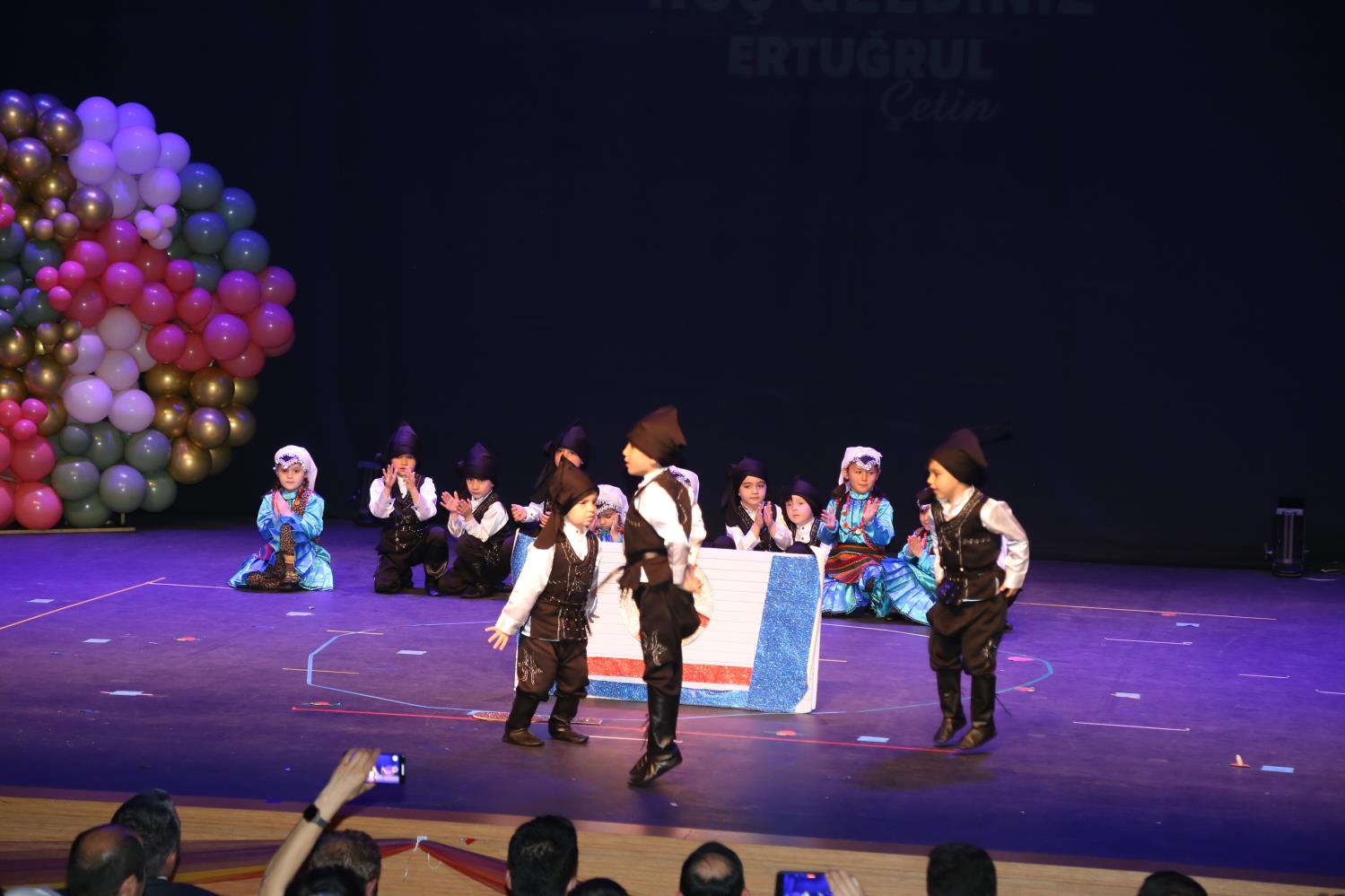 Yükleniyor...