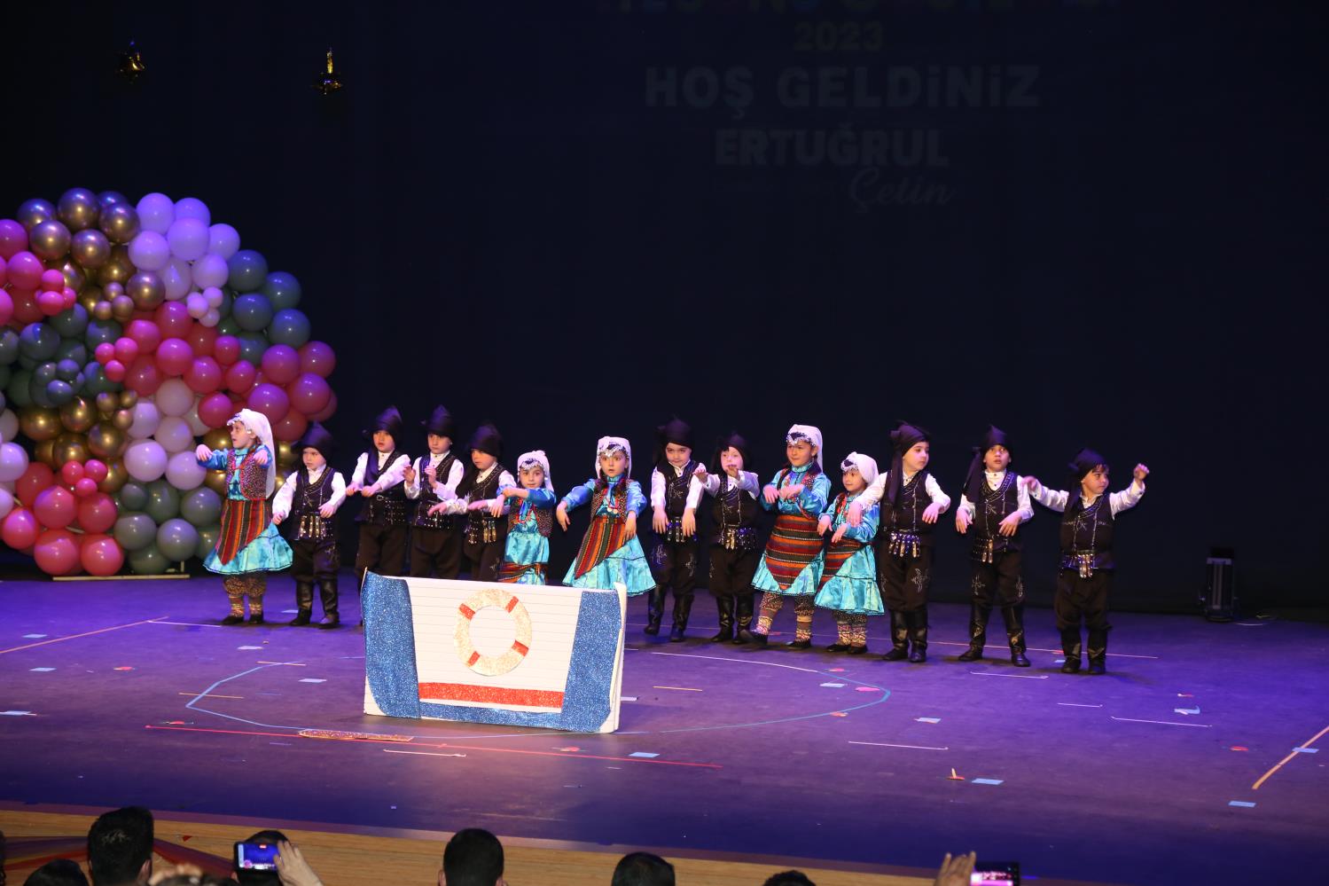 Yükleniyor...